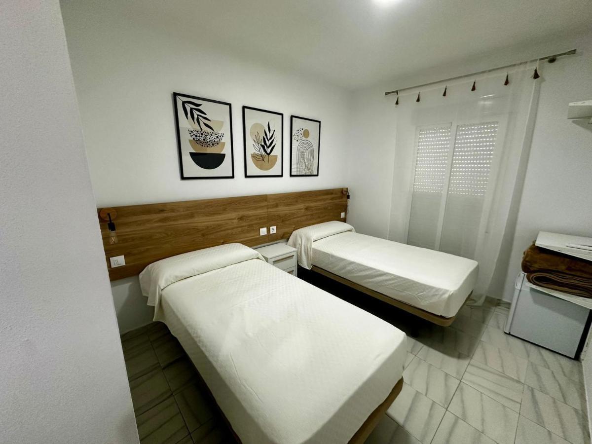 Hostal Merino Jedula Bagian luar foto
